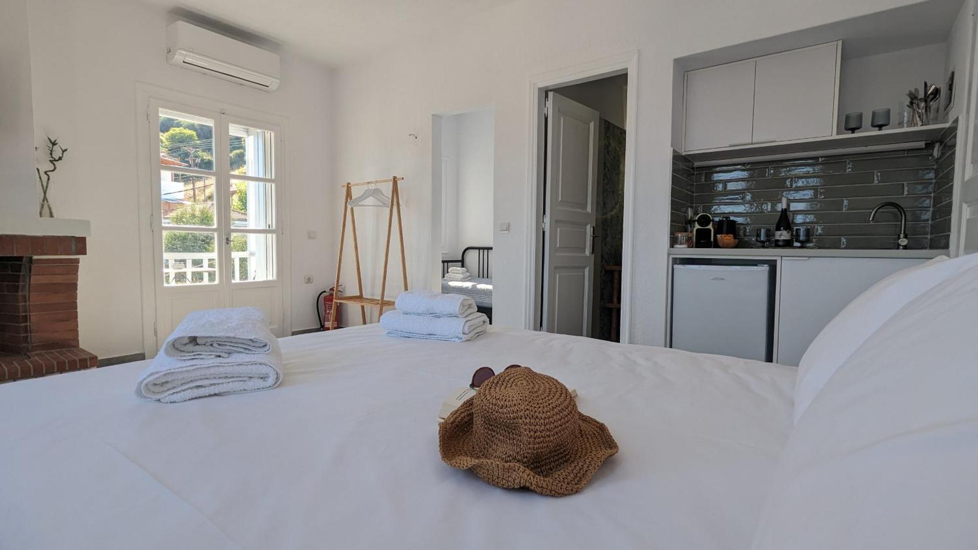 The Botanist Guesthouse Skopelos Town Exterior foto