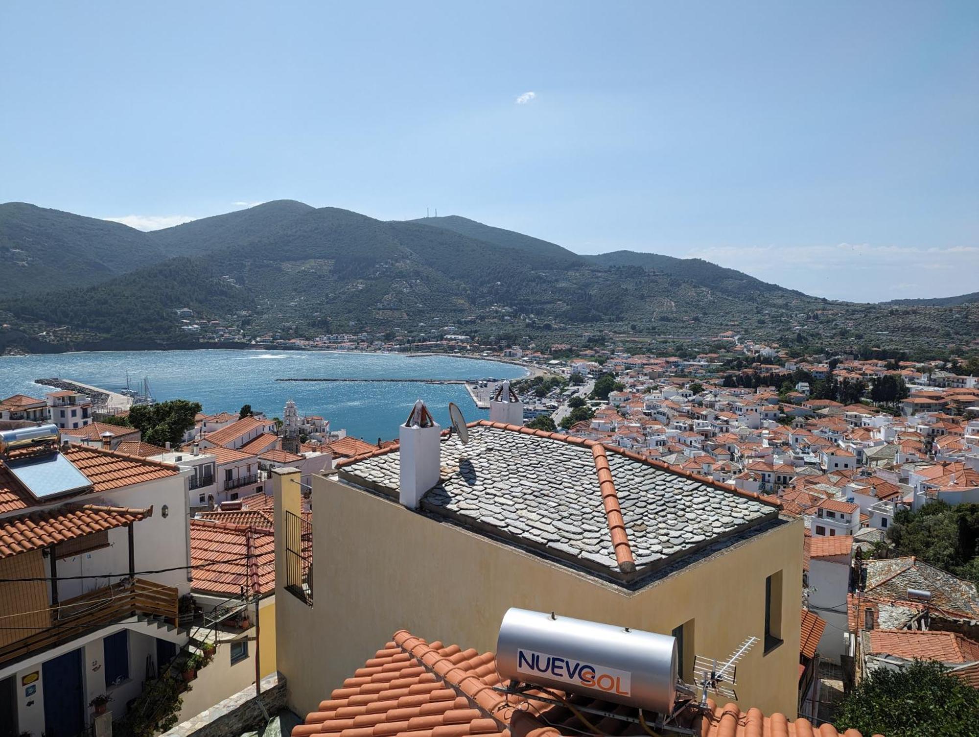 The Botanist Guesthouse Skopelos Town Exterior foto