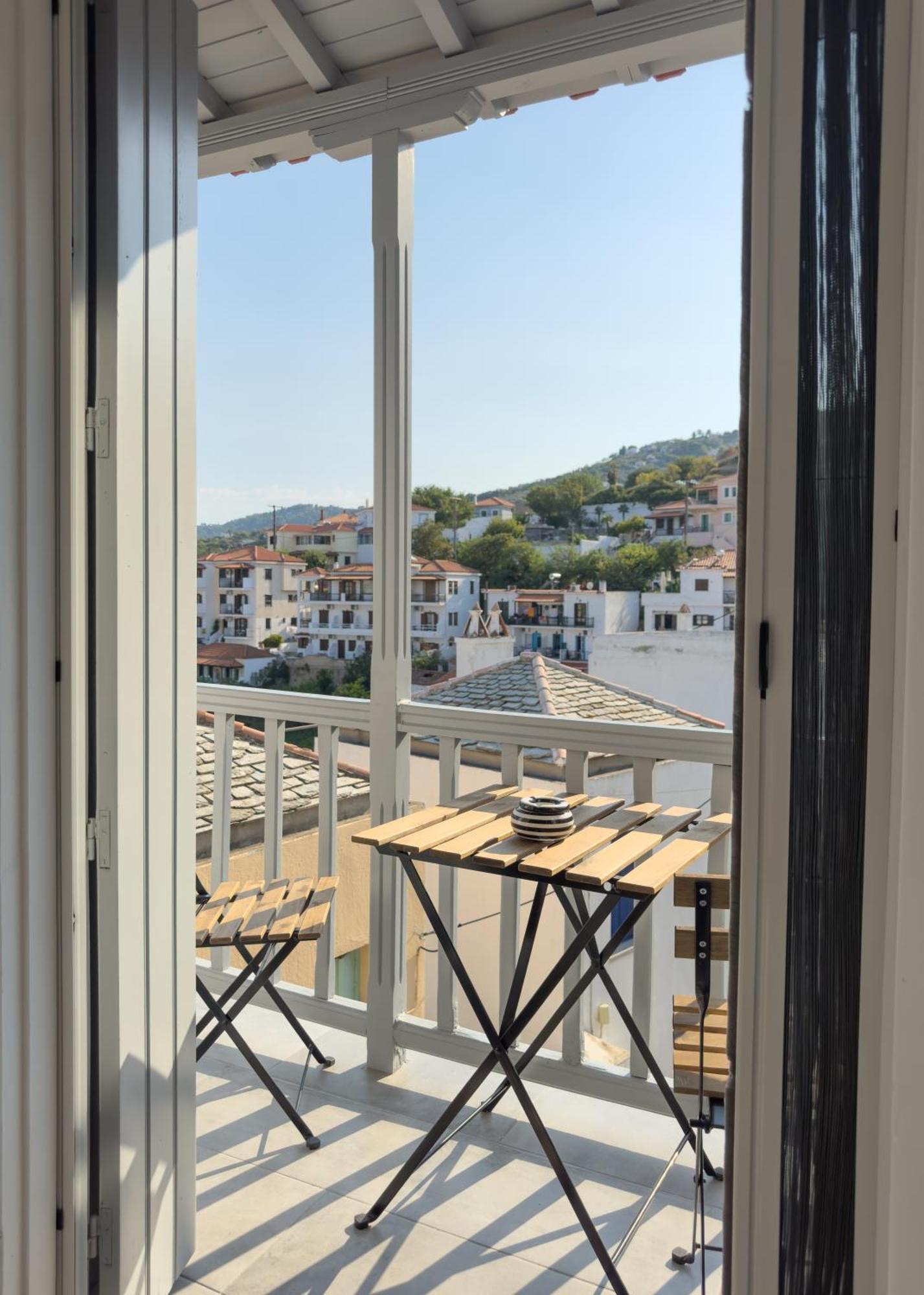 The Botanist Guesthouse Skopelos Town Exterior foto